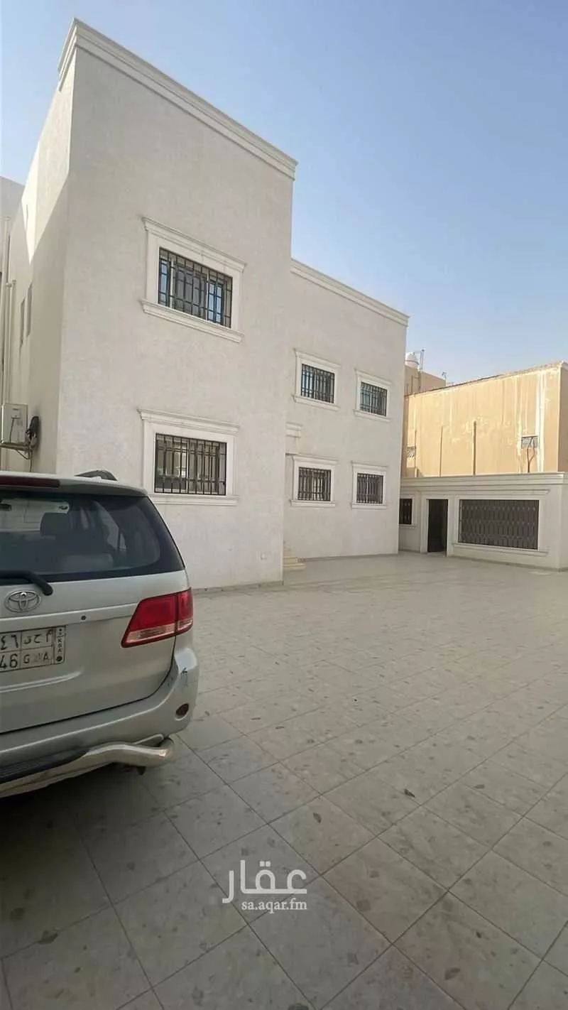 فيلا 8 غرف في الزهرة 6