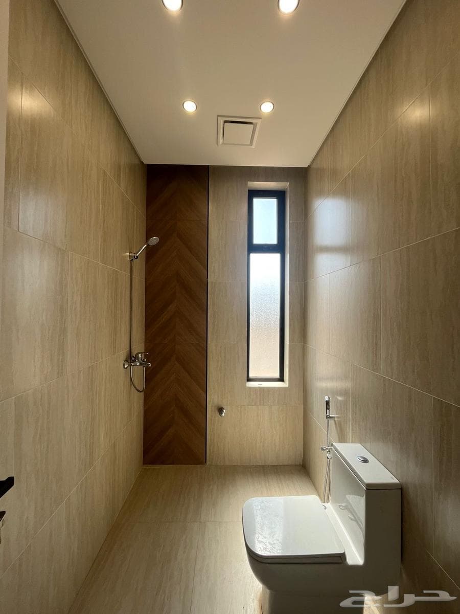 6 bedroom apartment in Wali Al Ahd 4