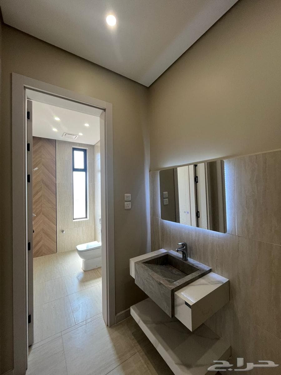 6 bedroom apartment in Wali Al Ahd 5