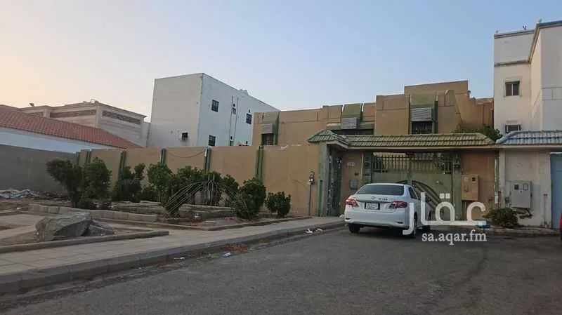 فيلا 5 غرف في الأمير فواز الشمالي 14