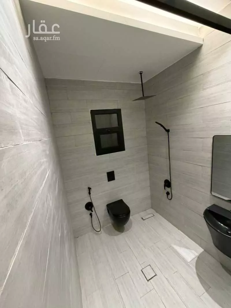 3 bedroom apartment in Al Yarmouk 6