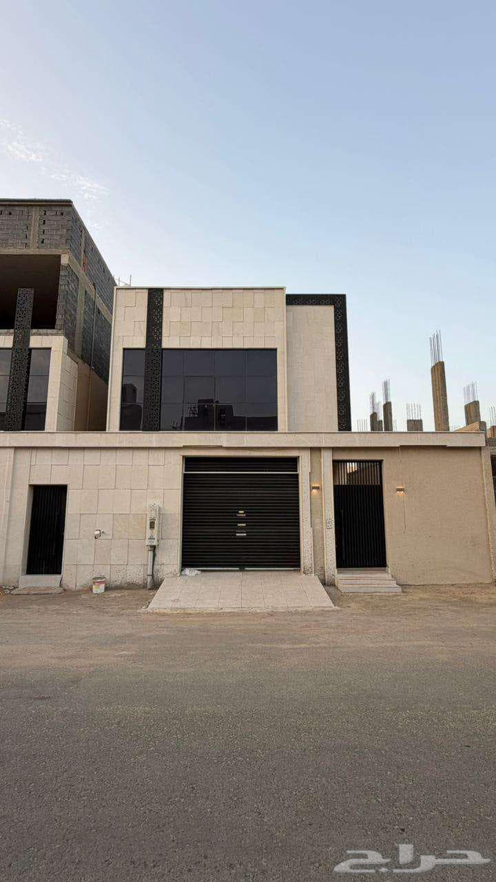 فيلا 10 غرف في ولي العهد 2