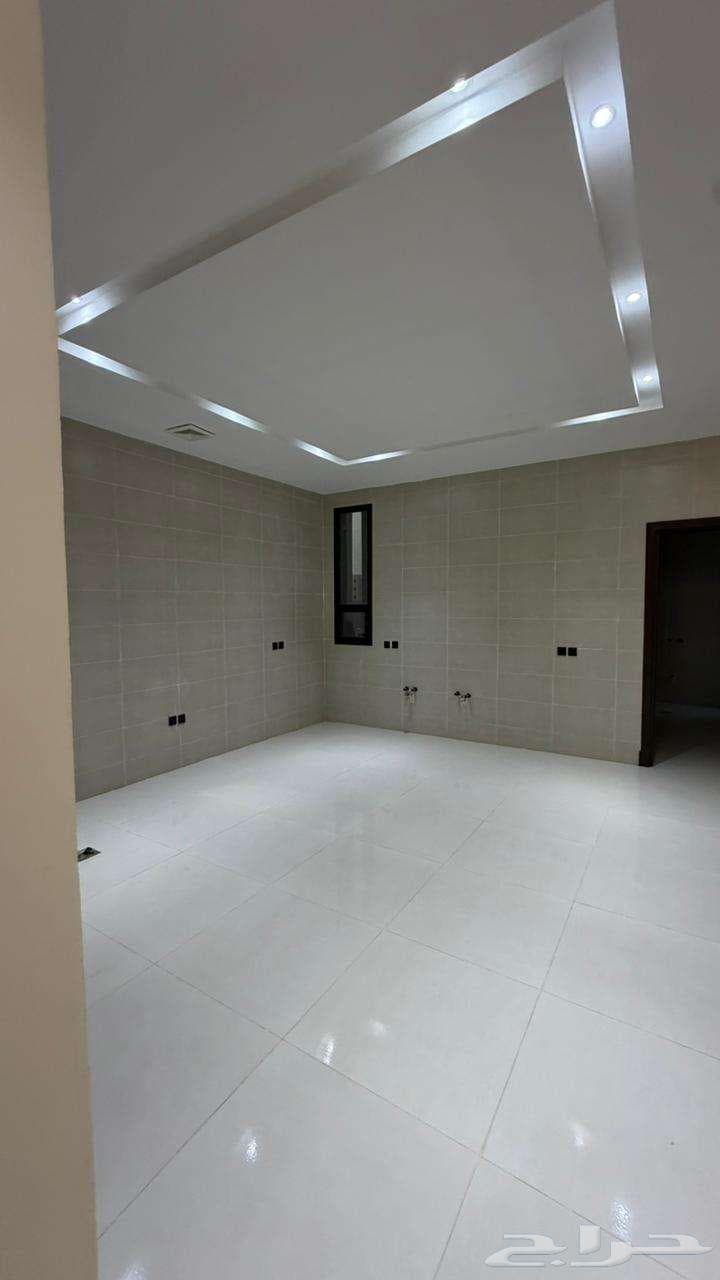 فيلا 10 غرف في ولي العهد 18