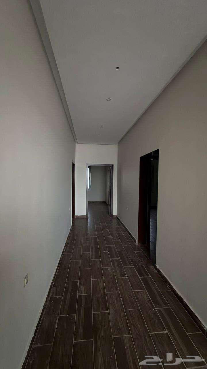 فيلا 10 غرف في ولي العهد 26