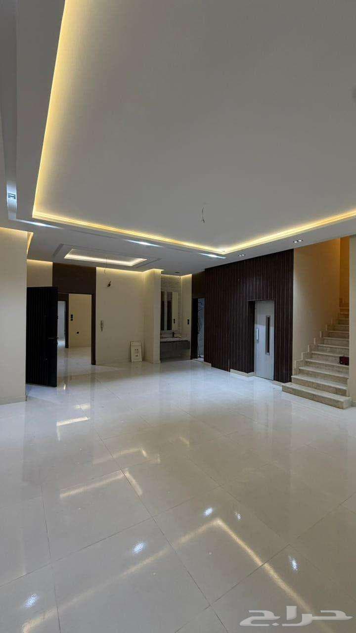 فيلا 10 غرف في ولي العهد 4