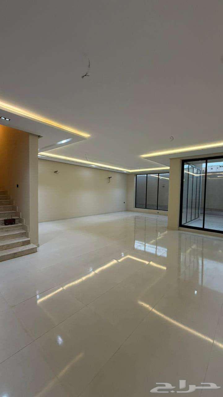 فيلا 10 غرف في ولي العهد 5