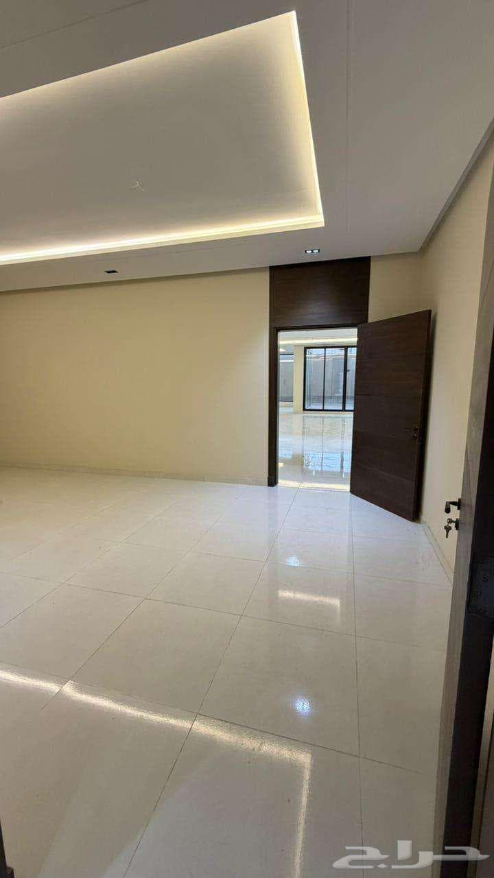 فيلا 10 غرف في ولي العهد 7