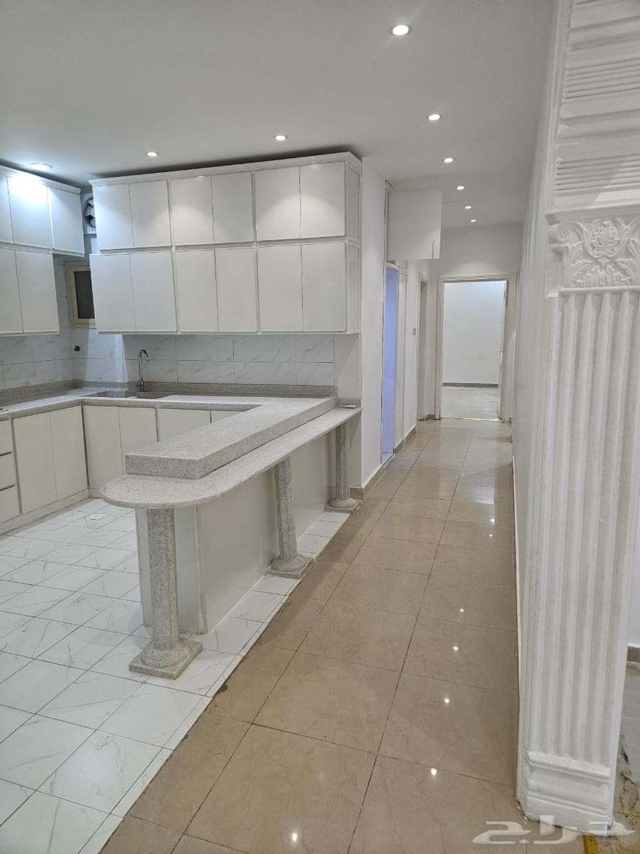 شقة  في الجمعة 7