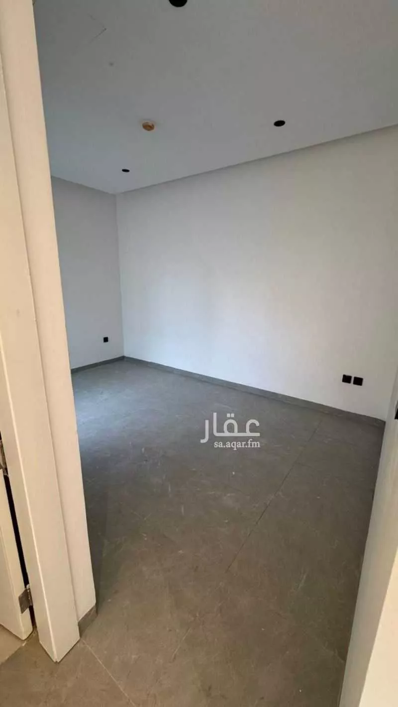 شقة 4 غرف في الرمال 6