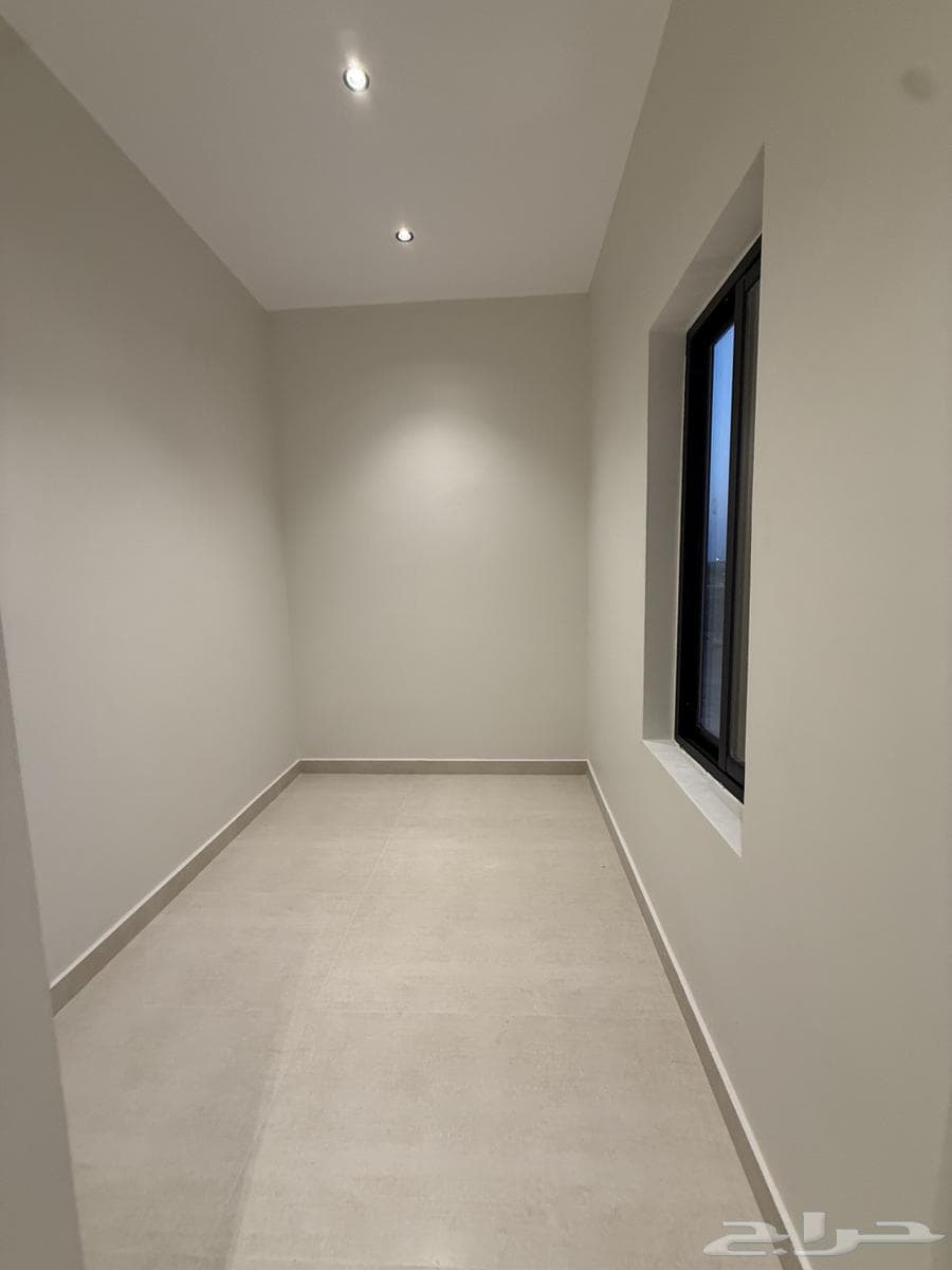 فيلا 8 غرف في عين الخيف 15