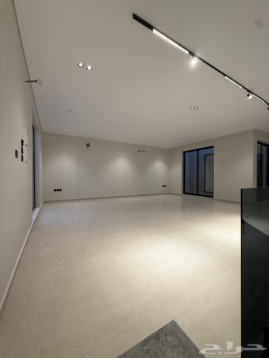 فيلا 8 غرف في عين الخيف 18