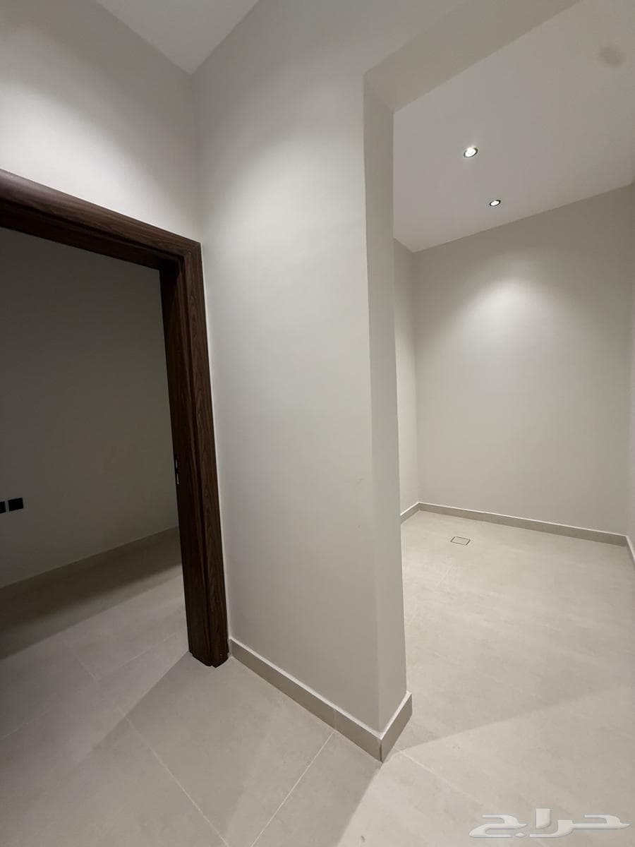 فيلا 8 غرف في عين الخيف 20