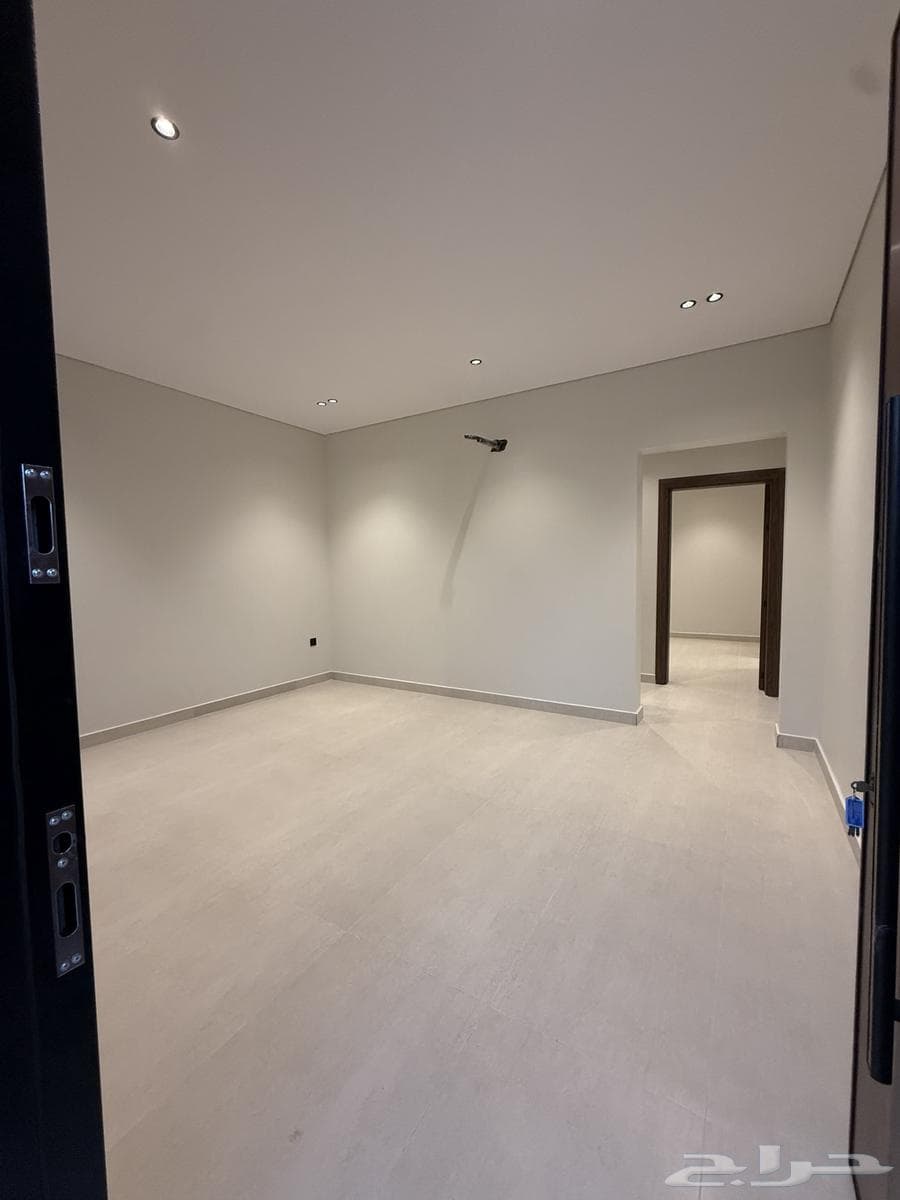 فيلا 8 غرف في عين الخيف 3