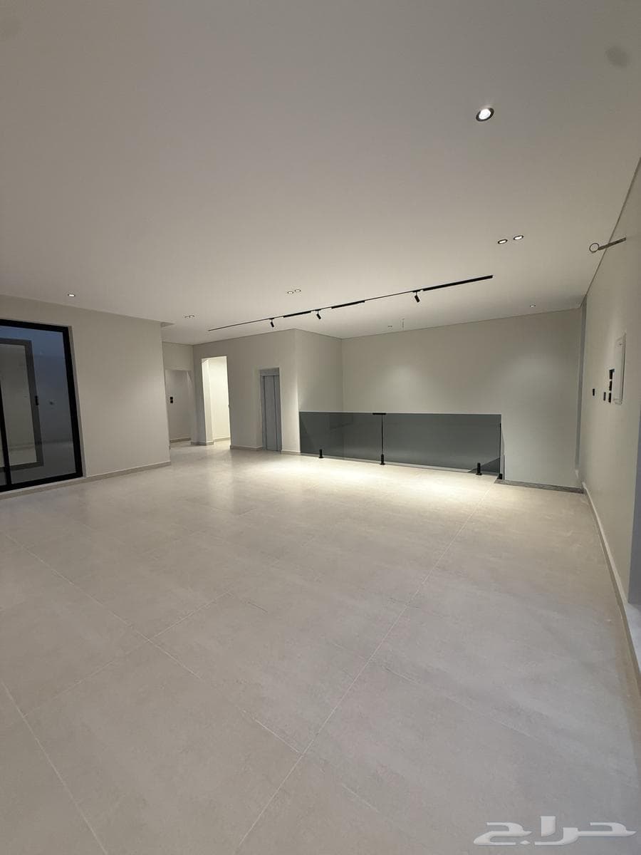 فيلا 8 غرف في عين الخيف 21