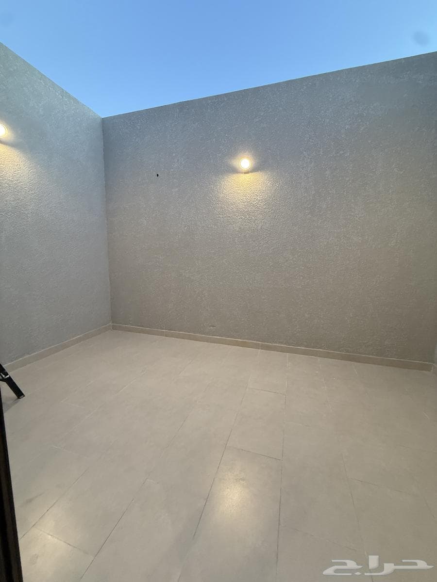 فيلا 8 غرف في عين الخيف 22