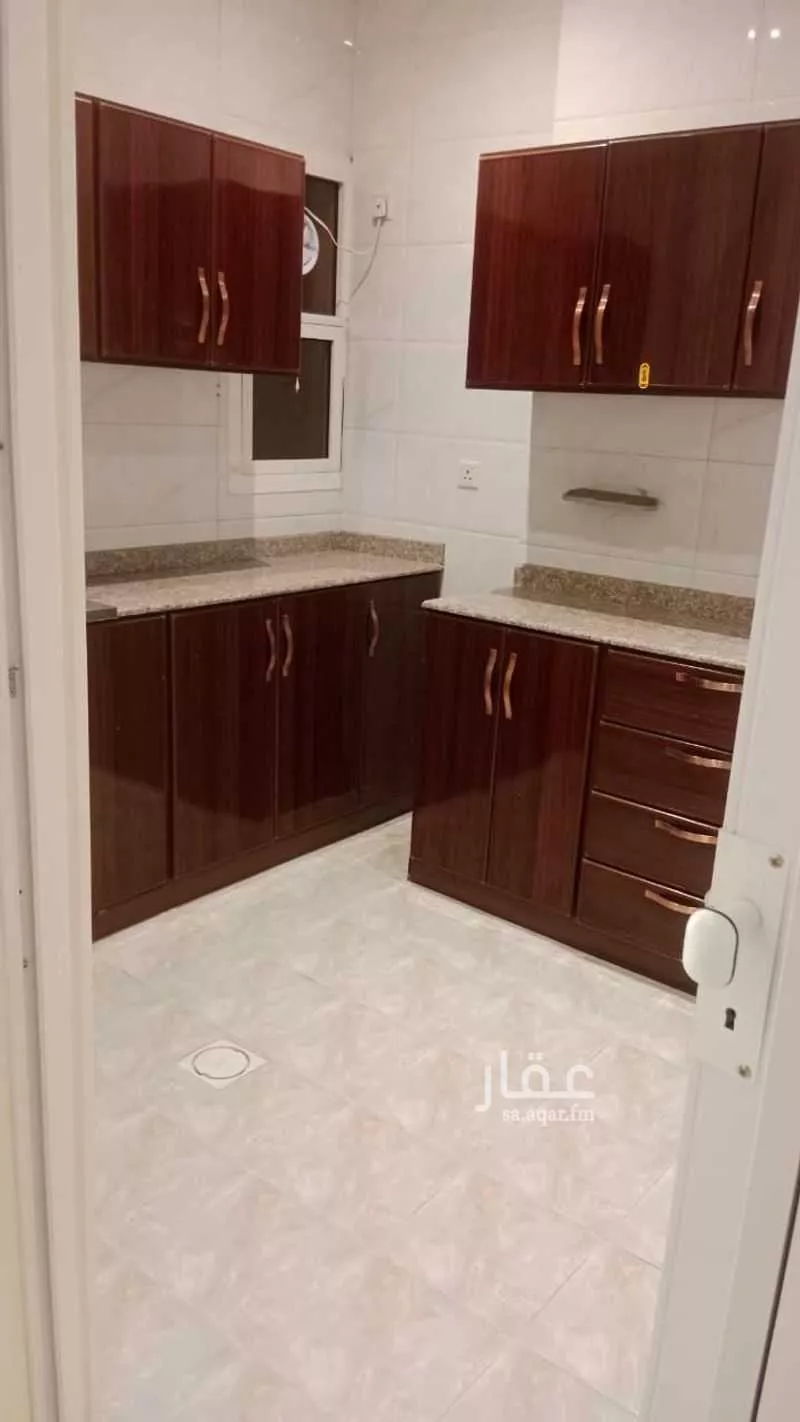 3 bedroom apartment in Al Malqa 12