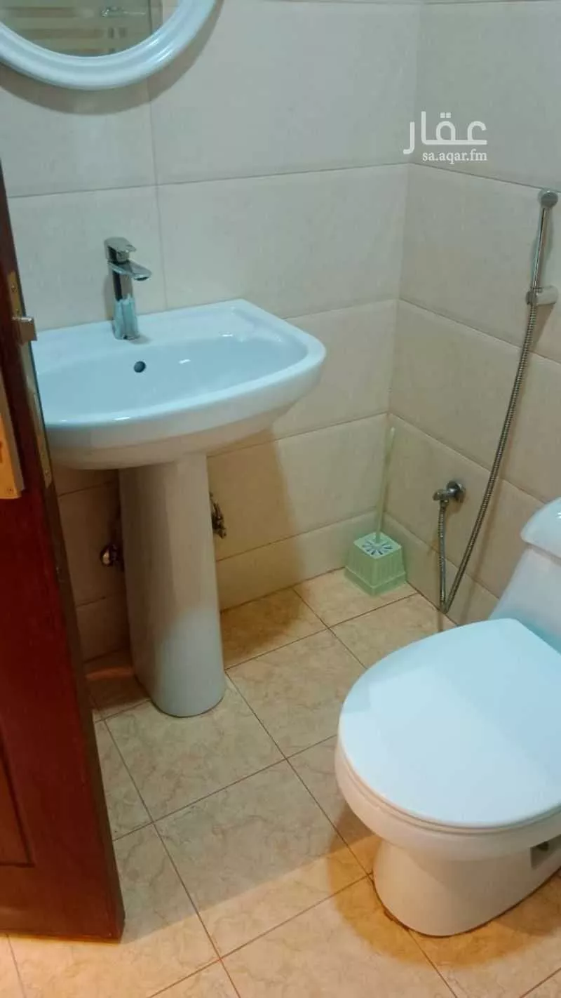 3 bedroom apartment in Al Malqa 5