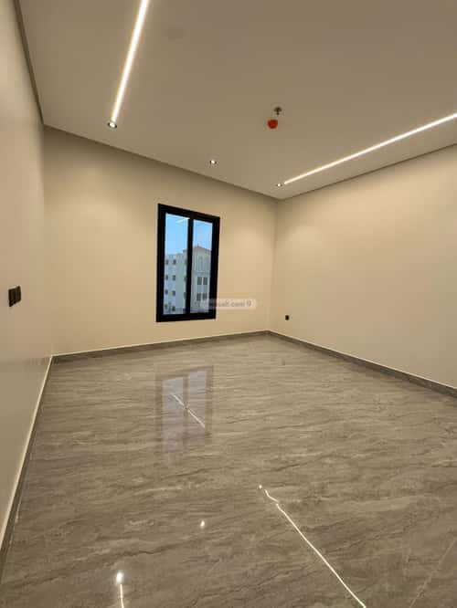 شقة 4 غرف في الحمرا 1