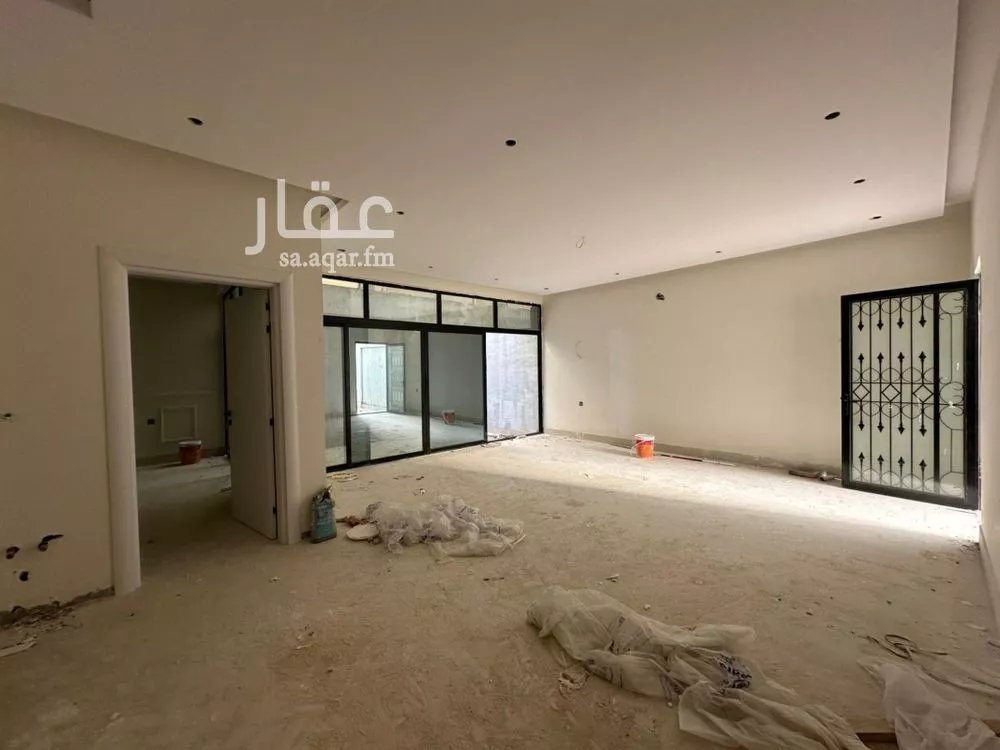 فيلا 7 غرف في الأمواج 3