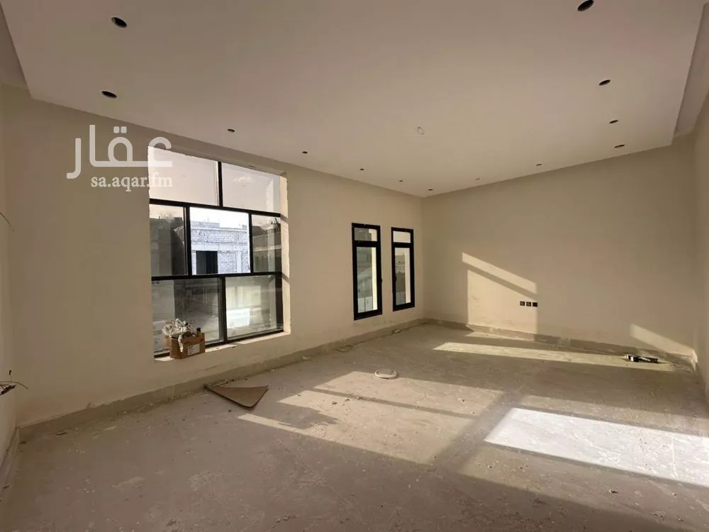 فيلا 7 غرف في الأمواج 9