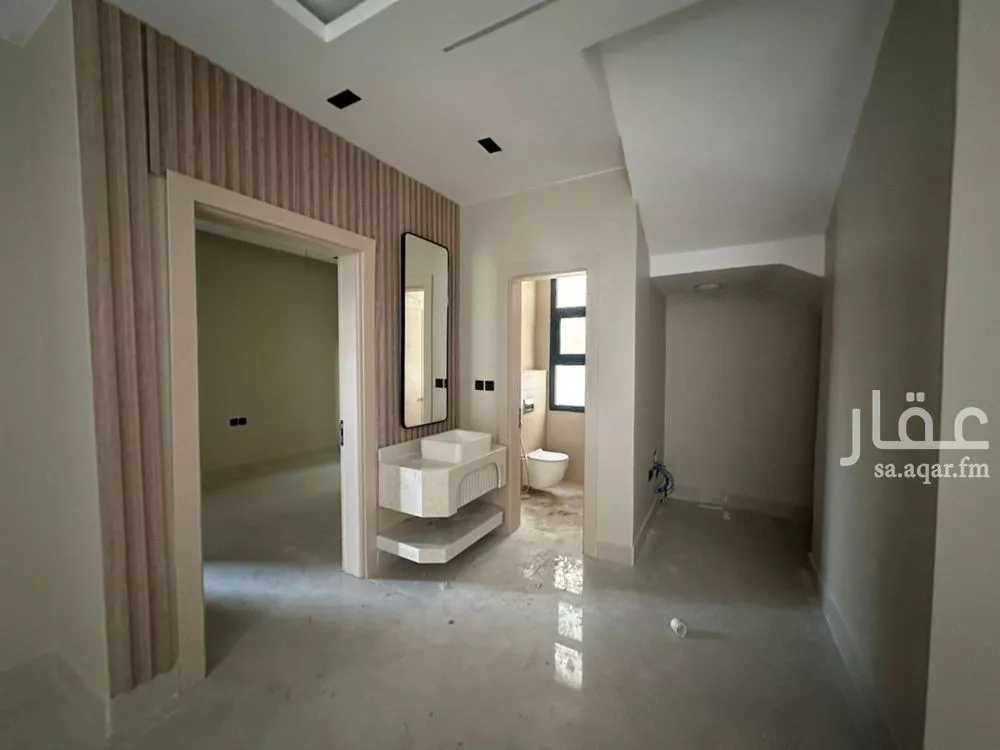 فيلا 7 غرف في الشراع 9