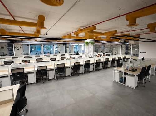 9000 sqm office in As Suwaidi 17