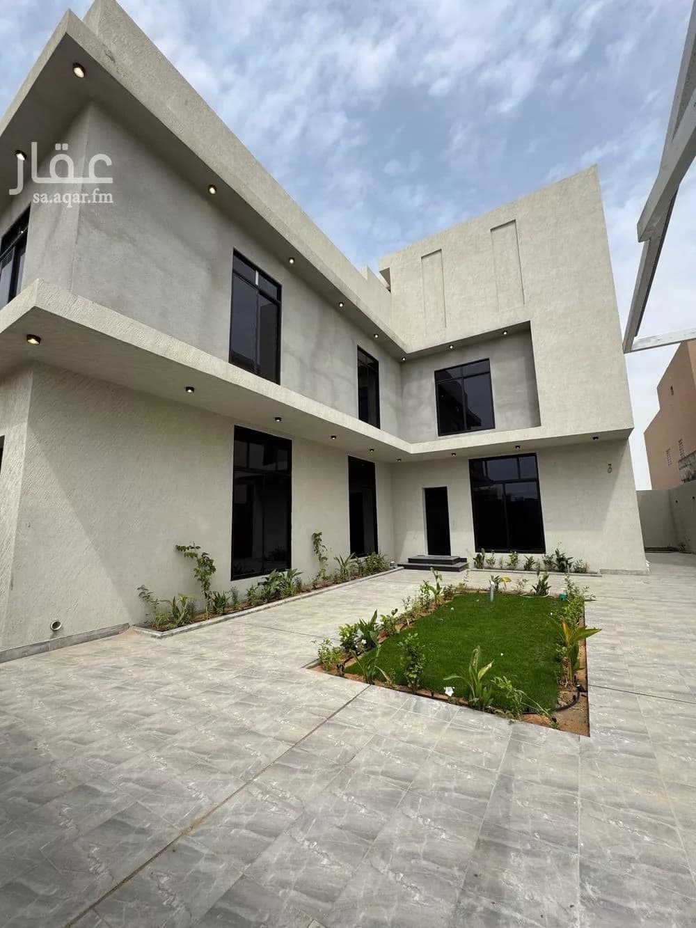 5 bedroom villa in Ar Rakah Al Janubiyah 3