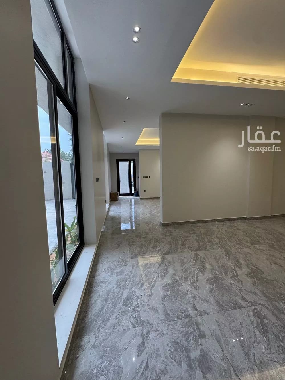 5 bedroom villa in Ar Rakah Al Janubiyah 9