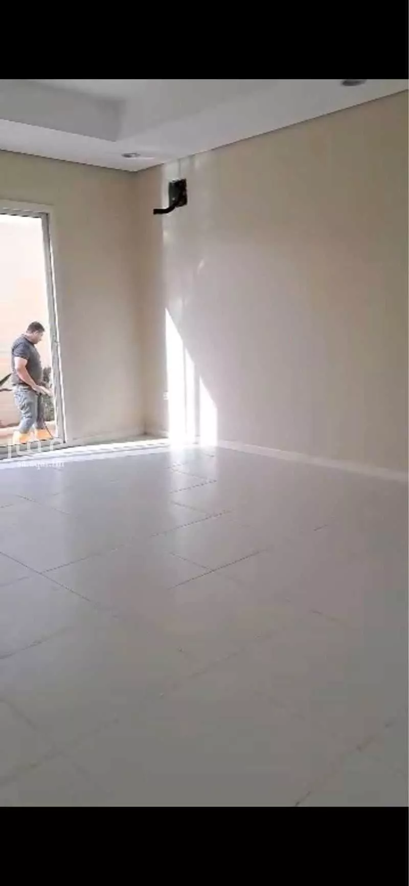 فيلا 4 غرف في الفاروق 4