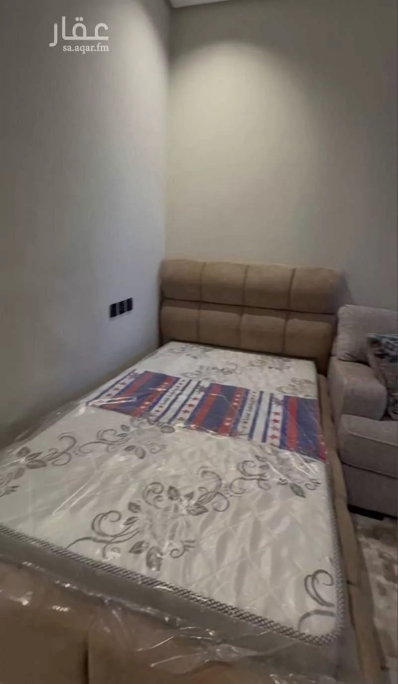 شقة 1 غرف في الخور 6