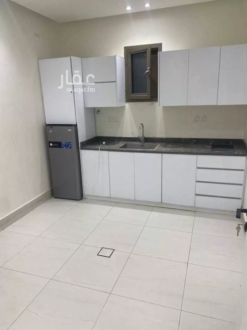 5 bedroom apartment in Tuwaiq 8
