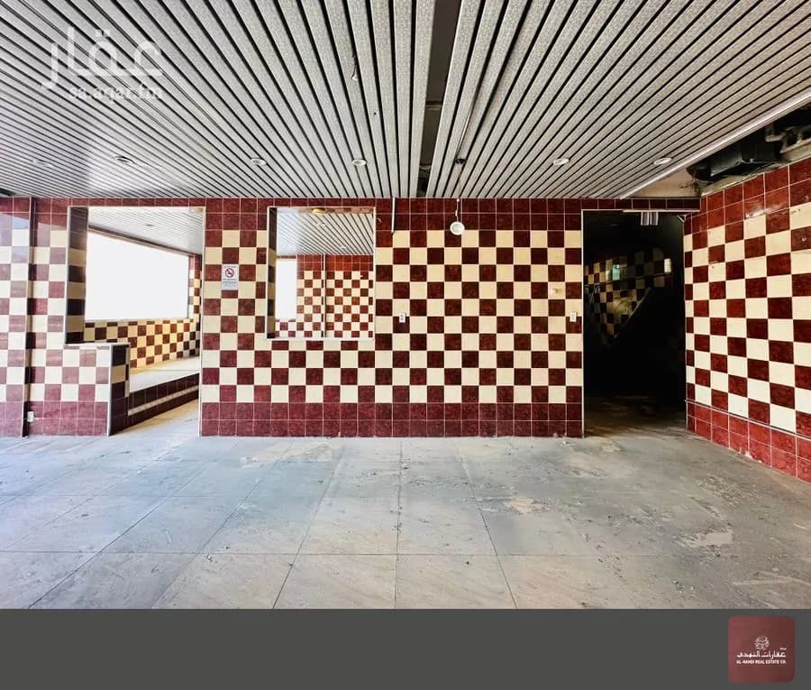محل 302 م² في الخبر الجنوبية 4