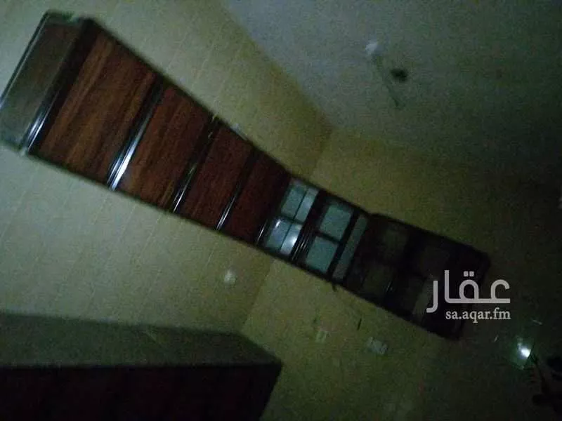 عمارة 325 م² في الثقبة 13