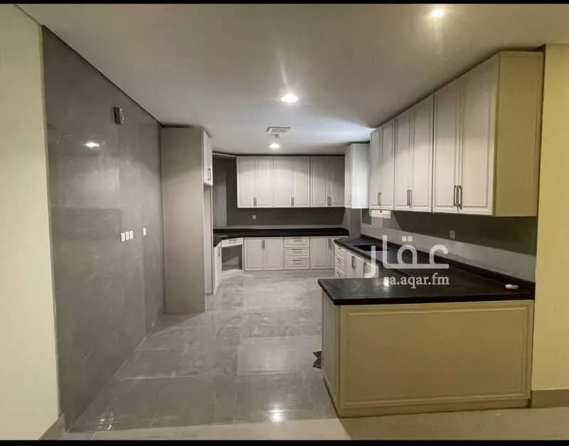 شقة 3 غرف في الملقا 5