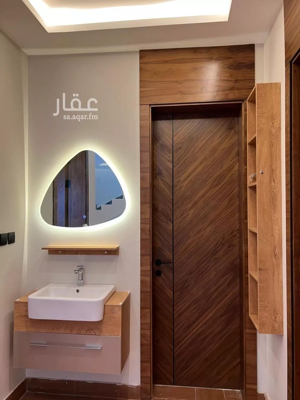 فيلا 6 غرف في المنارات 13