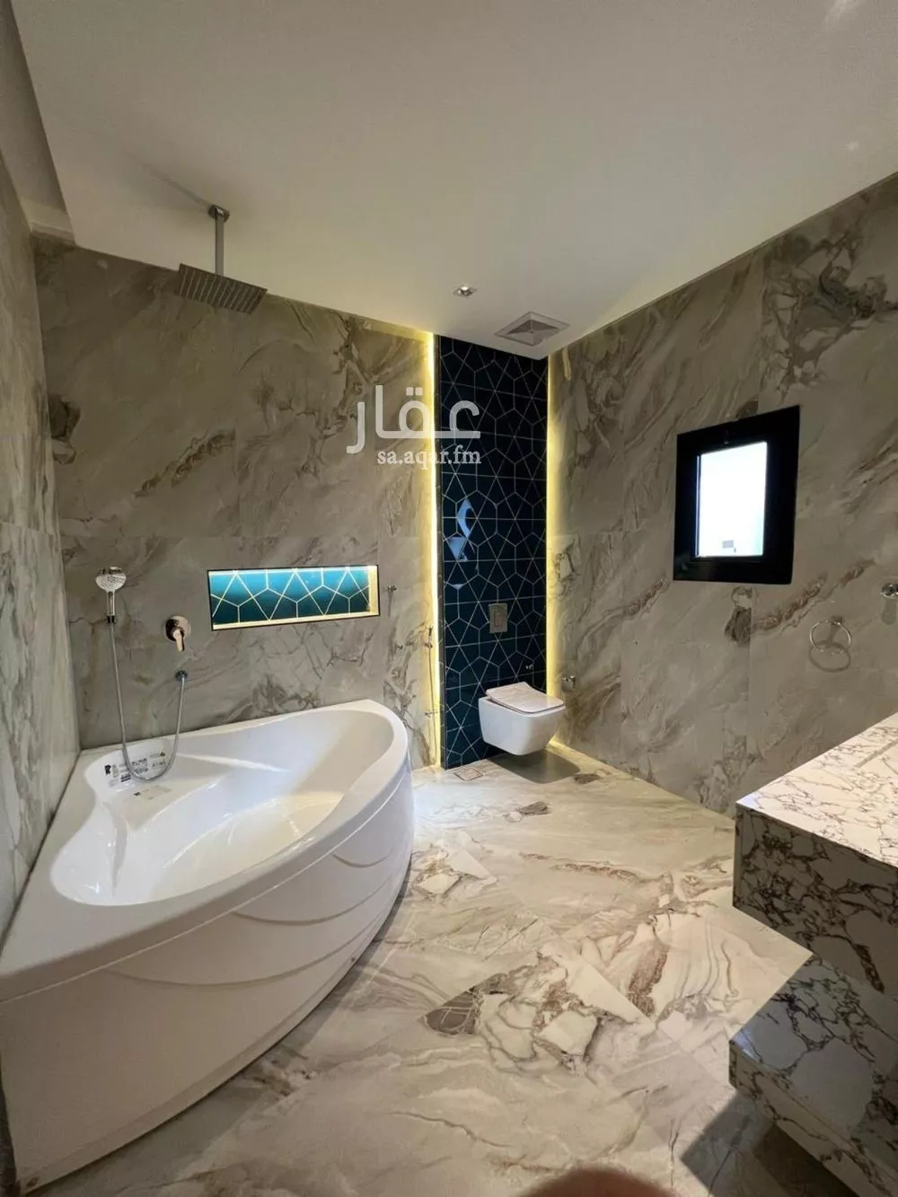 فيلا 6 غرف في المنارات 8