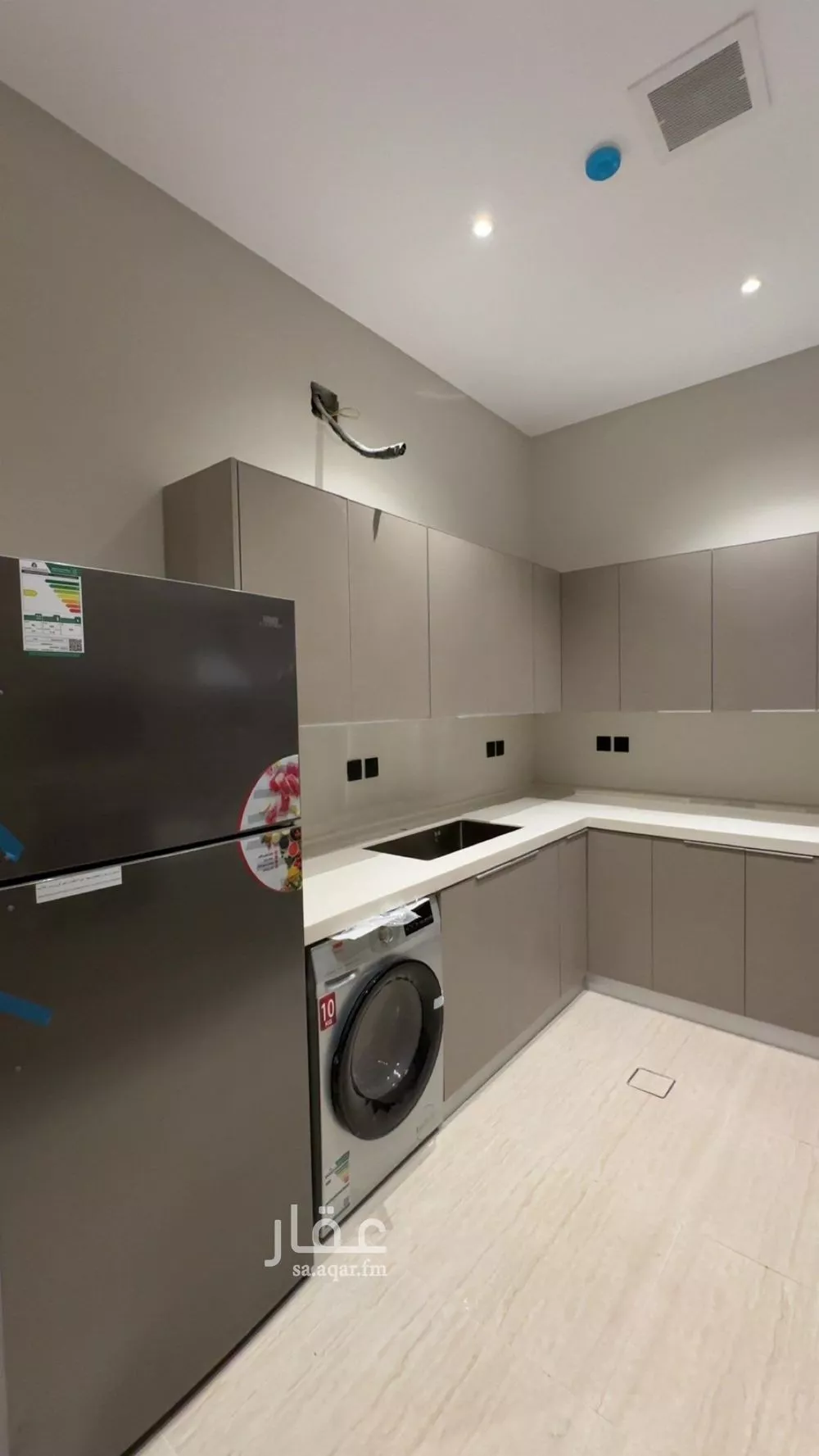 شقة 3 غرف في الرمال 7