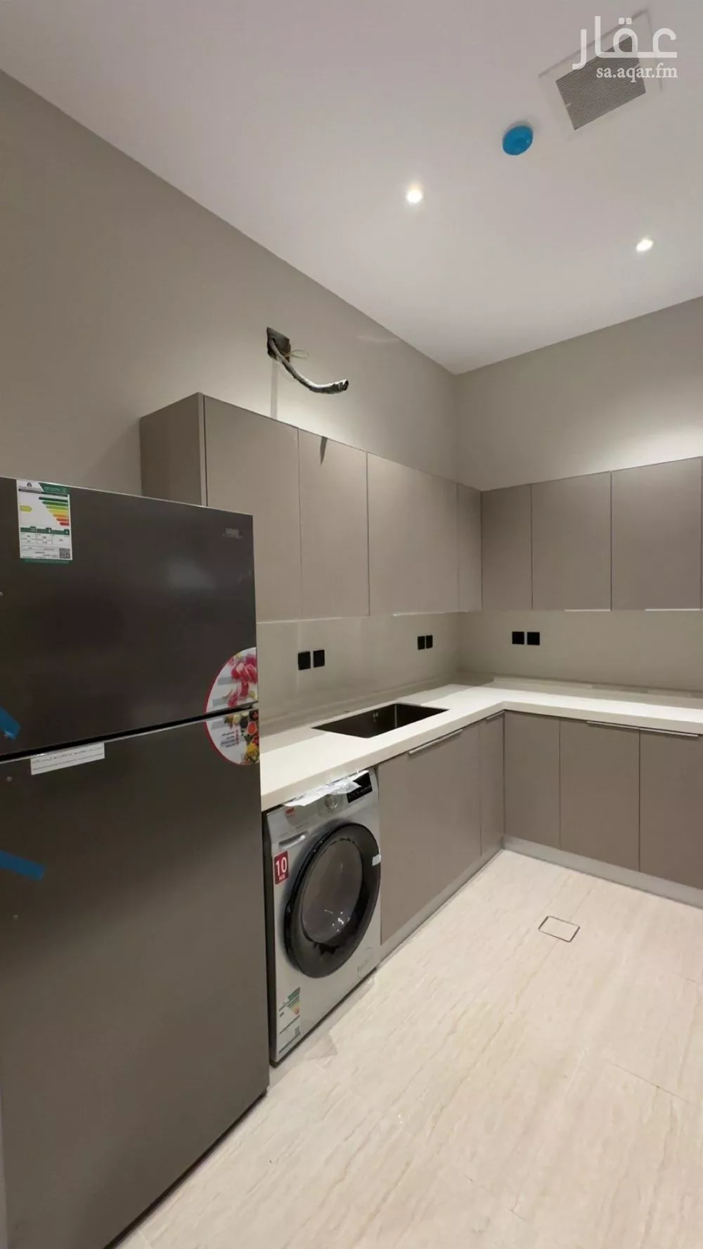 3 bedroom apartment in Al Rimal 7