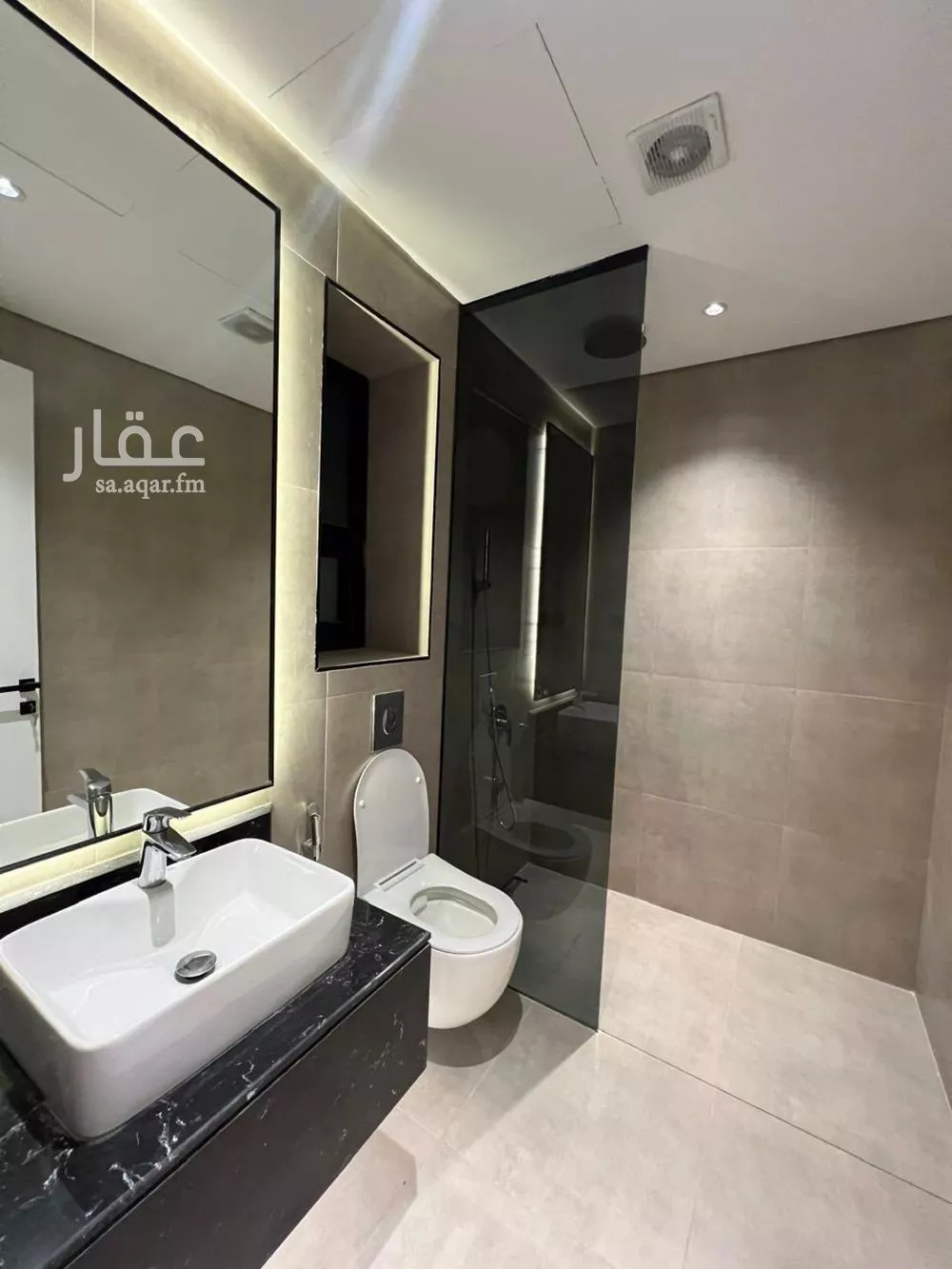 شقة 3 غرف في العارض 3