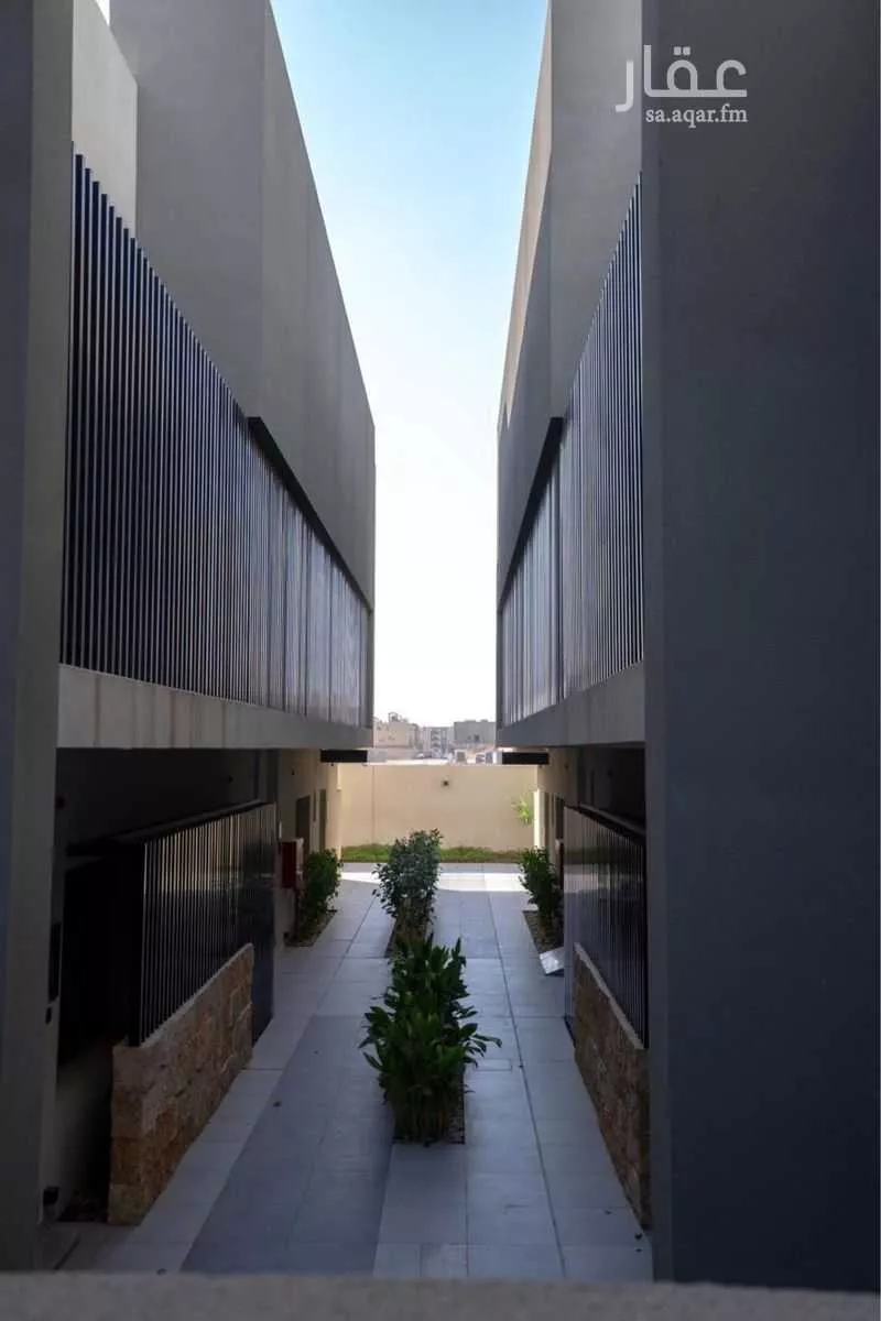 شقة 4 غرف في الرمال 2