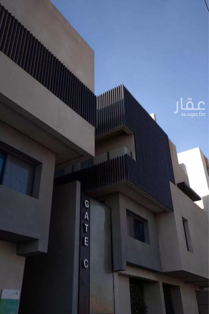 شقة 4 غرف في الرمال 3