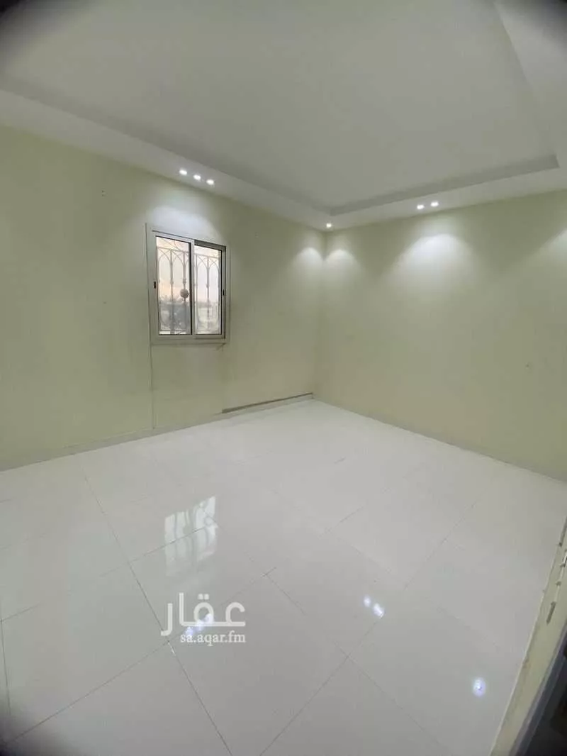 شقة 2 غرف في السعادة 5