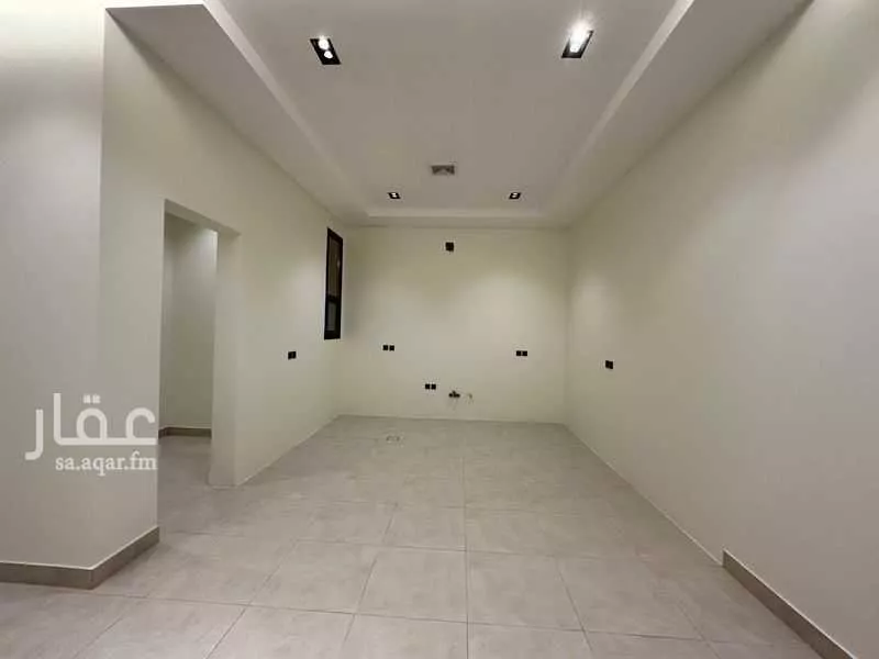 دور 4 غرف في المونسية 7