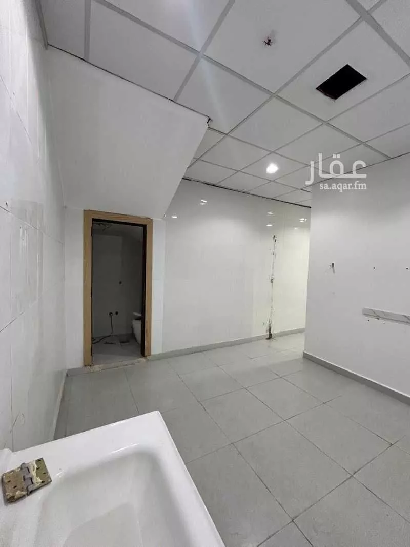 محل 900 م² في ظهرة لبن 2