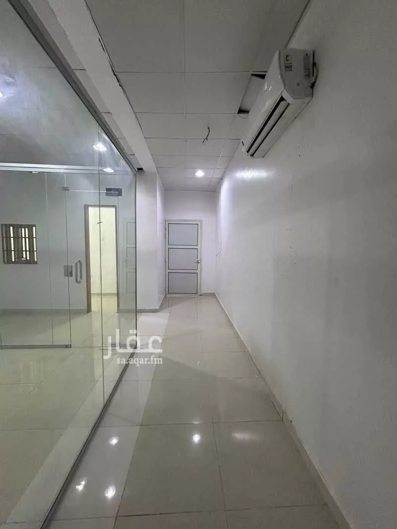 محل 900 م² في ظهرة لبن 5