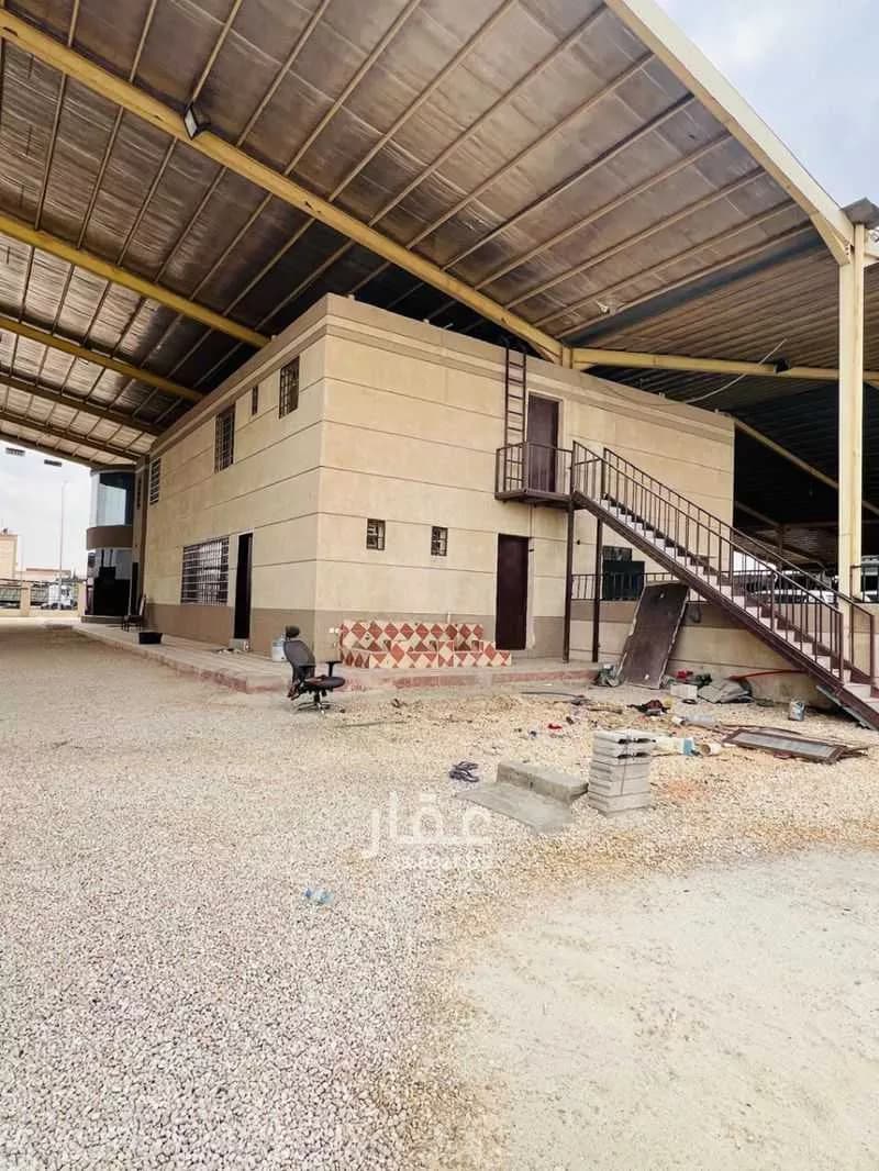 محل 2250 م² في السلي 4