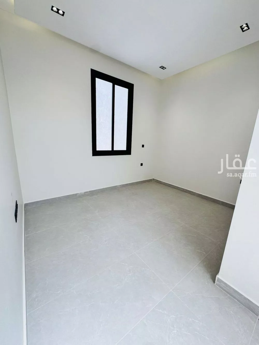 دور 4 غرف في الملك فيصل 12