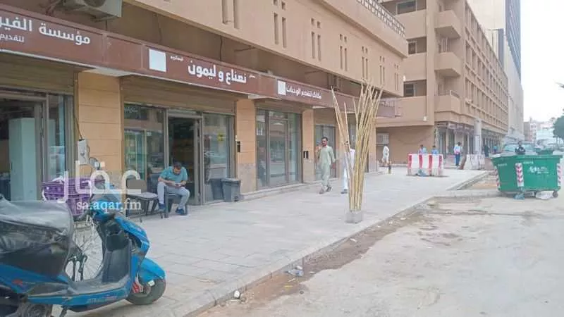 محل 115 م² في الفوطة 4