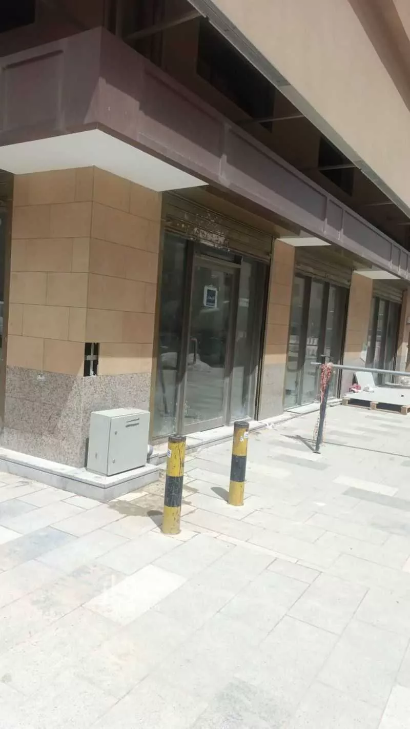 محل 115 م² في الفوطة 8