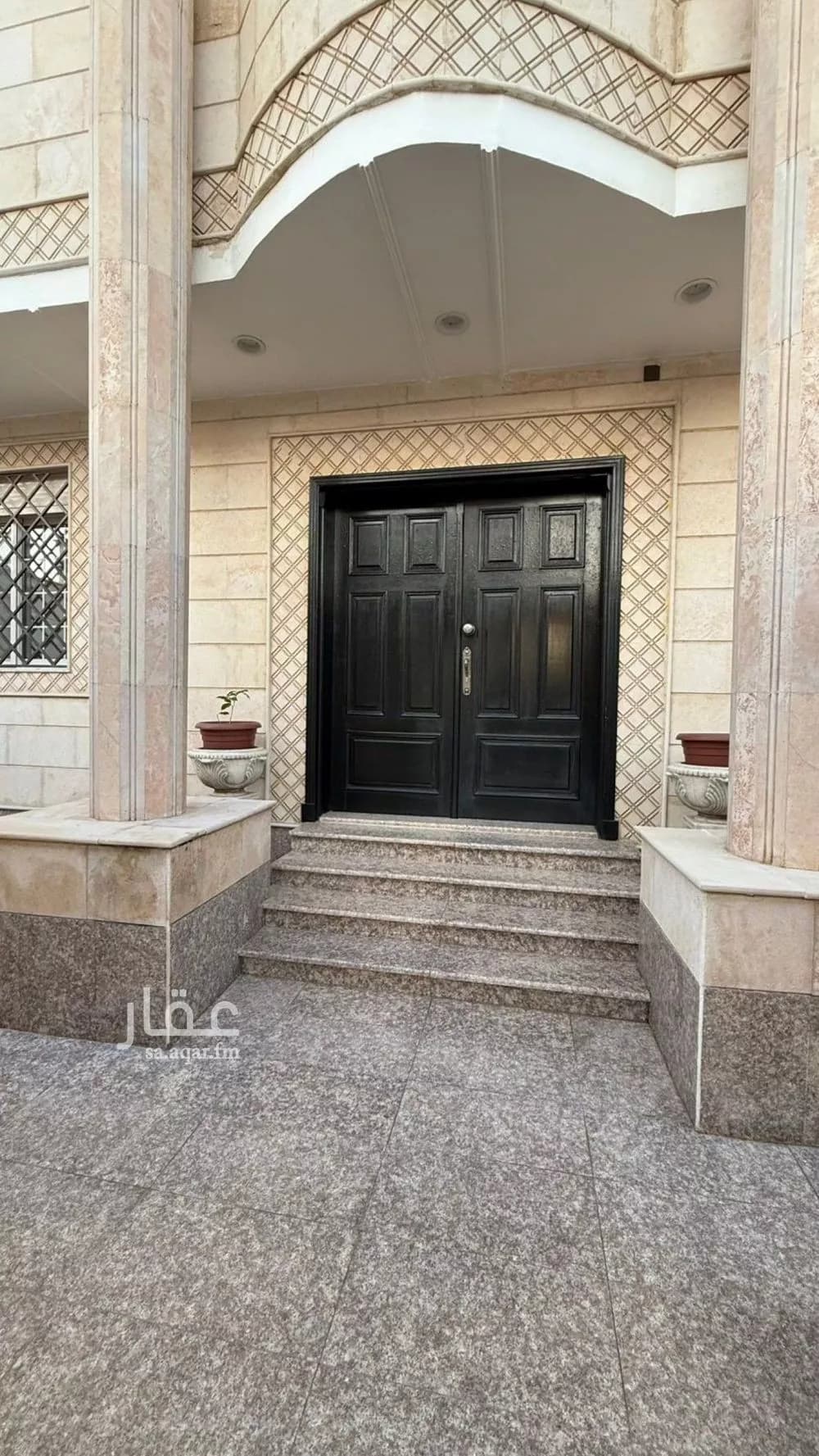 عمارة 450 م² في الشراع 8